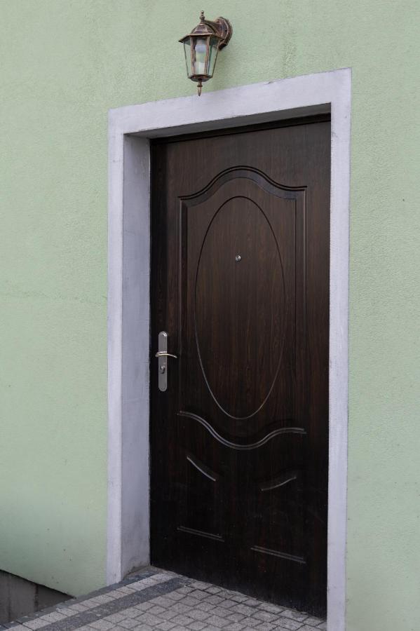 Twoja Przestrzen Noclegi Pokoje Mieszkanie Do Wynajecia Nowy Sącz Esterno foto