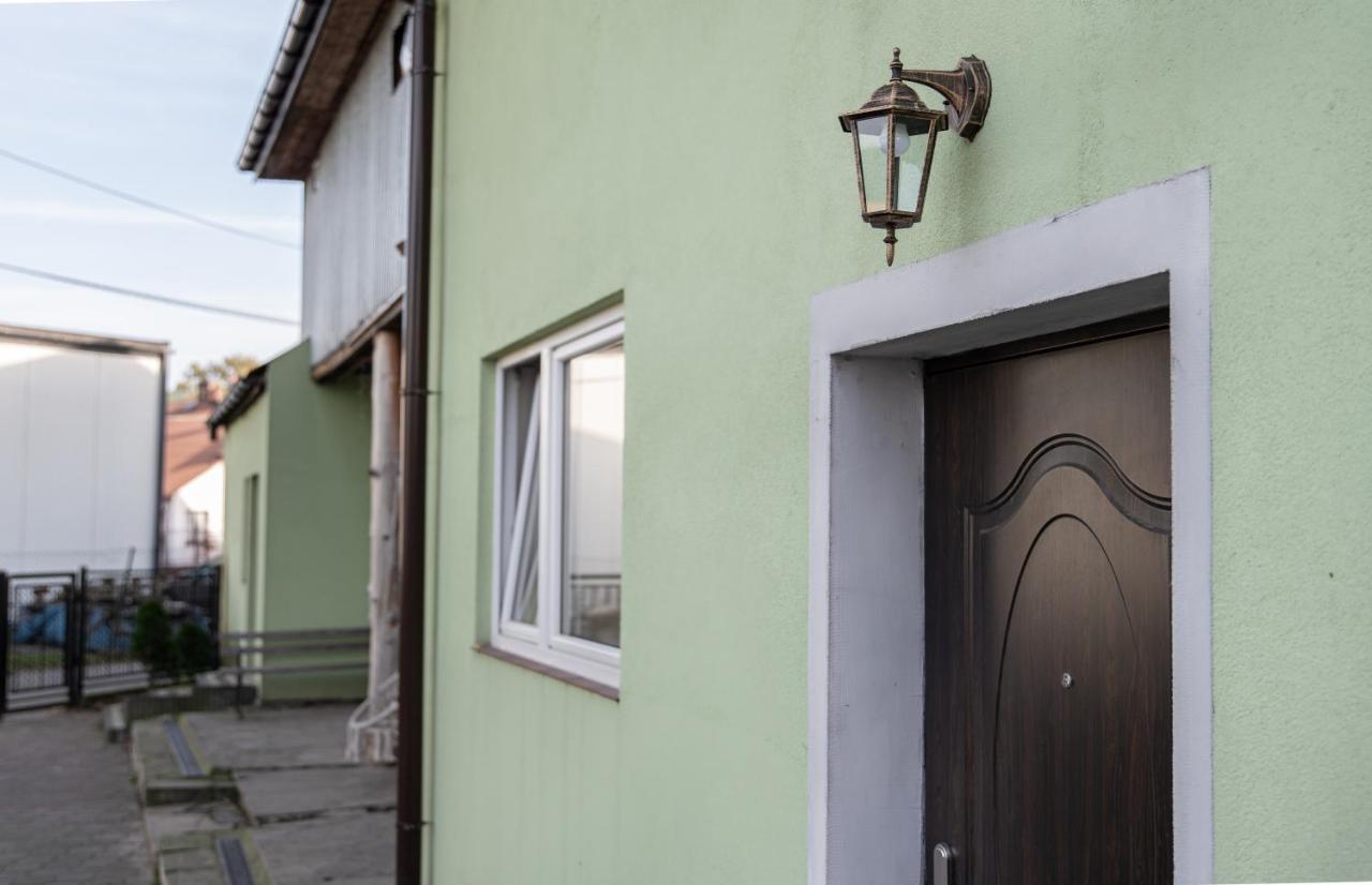 Twoja Przestrzen Noclegi Pokoje Mieszkanie Do Wynajecia Nowy Sącz Esterno foto